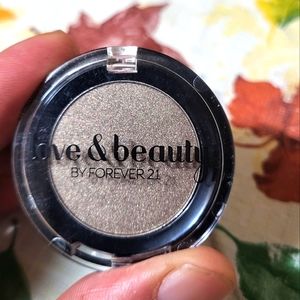 DISCONTINUED LOVE & BEAUTY FOREVER 21/XX21 EYESHADOWS 2g